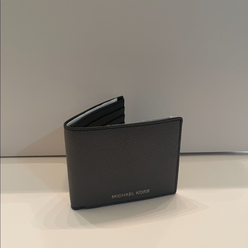 Michel Kors Mens Gray Wallet NWT
